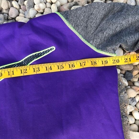 Women’s Nike Hoodie - Picture 9 of 10